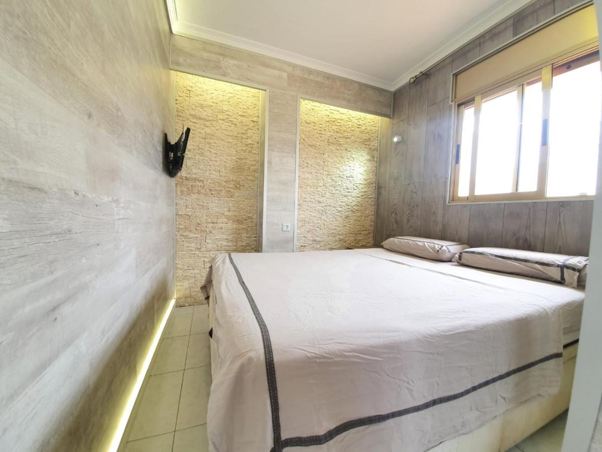 Apartamento En Salou Con Las Vistas Al Port Aventura Esterno foto