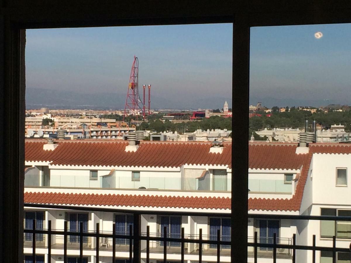 Apartamento En Salou Con Las Vistas Al Port Aventura Esterno foto