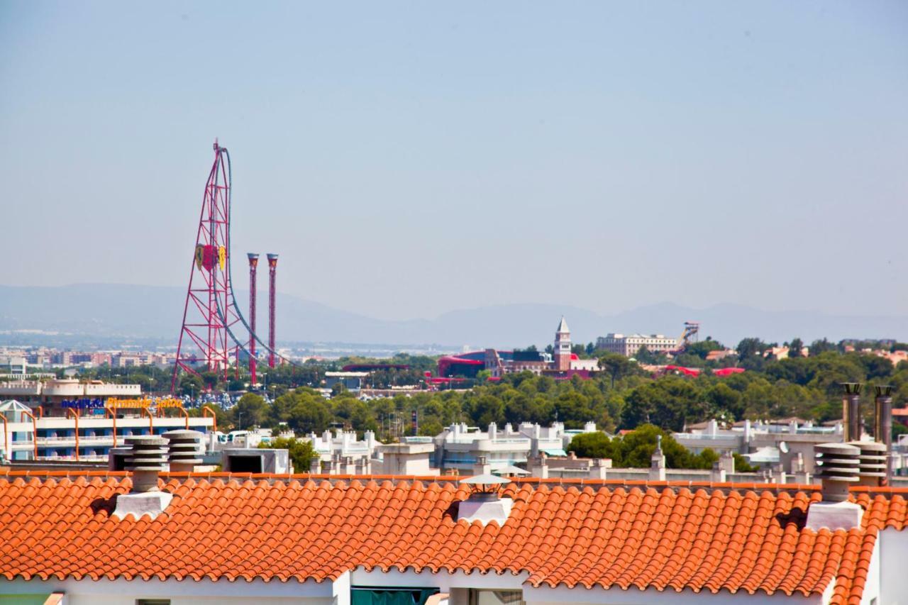 Apartamento En Salou Con Las Vistas Al Port Aventura Esterno foto