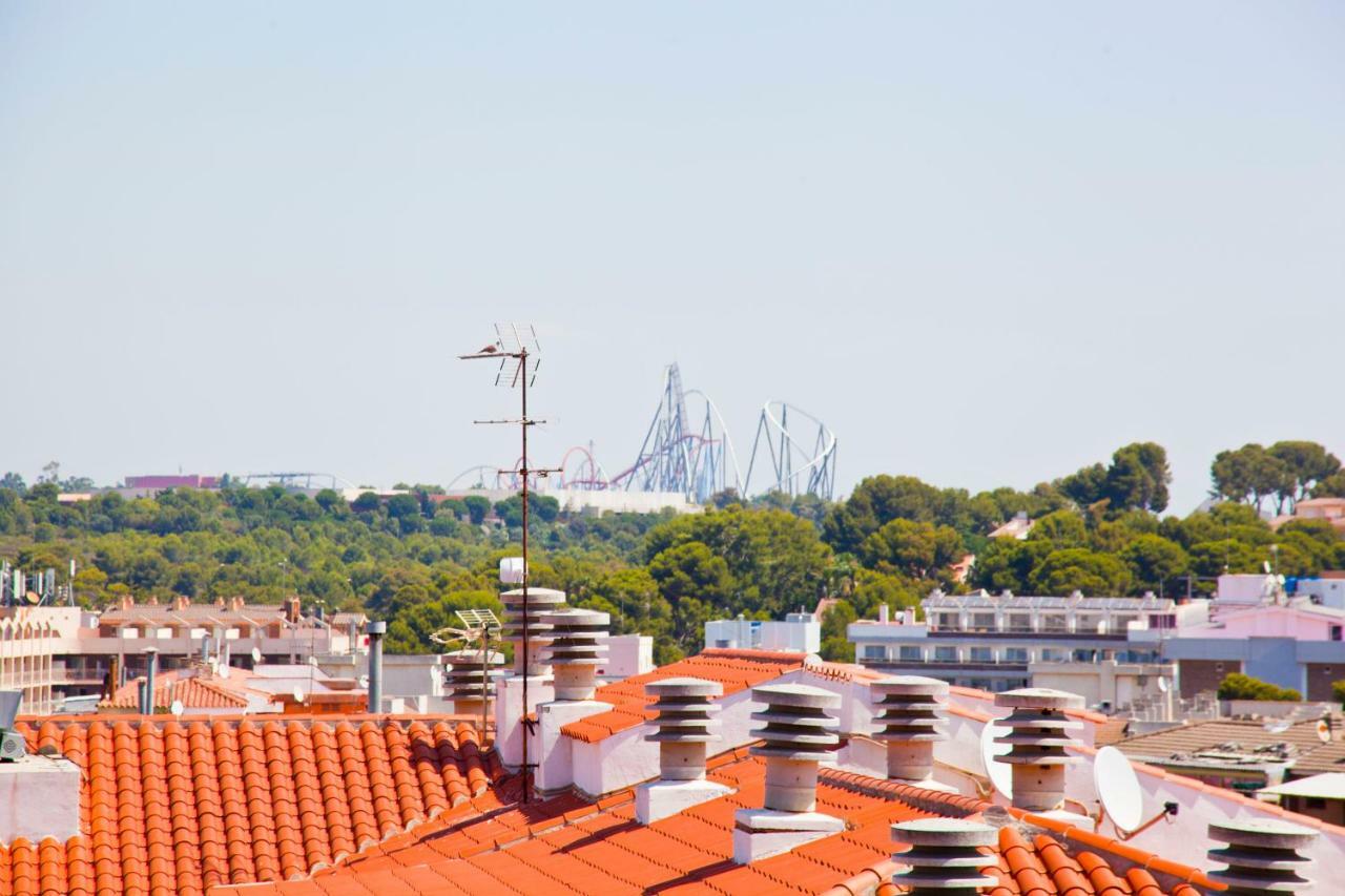 Apartamento En Salou Con Las Vistas Al Port Aventura Esterno foto